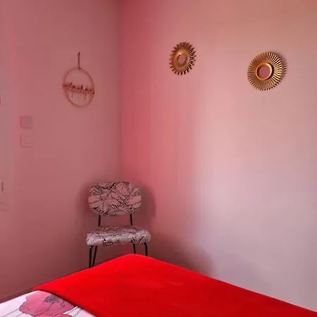 La Mome Joli A 15 Min Du Puy Dufou *