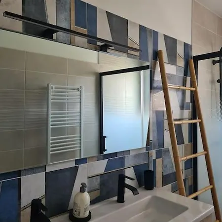 La Mome Joli A 15 Min Du Puy Dufou 別荘 *