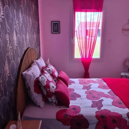 La Mome Joli A 15 Min Du Puy Dufou 別荘 *