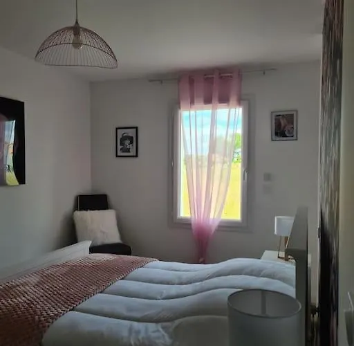 La Mome Joli A 15 Min Du Puy Dufou Le Boupère