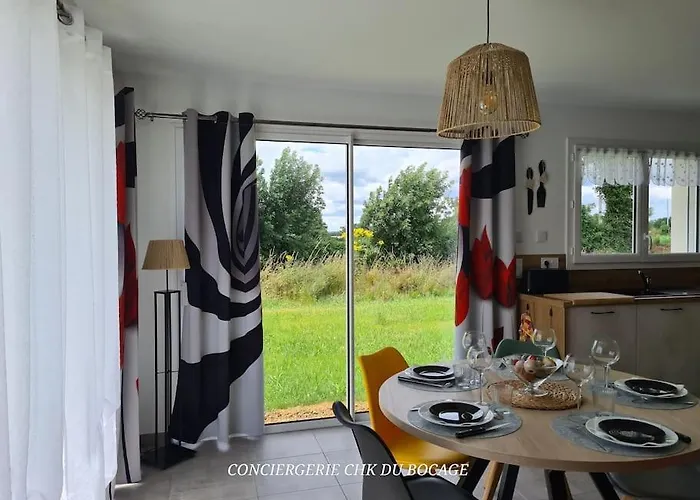 La Mome Joli A 15 Min Du Puy Dufou