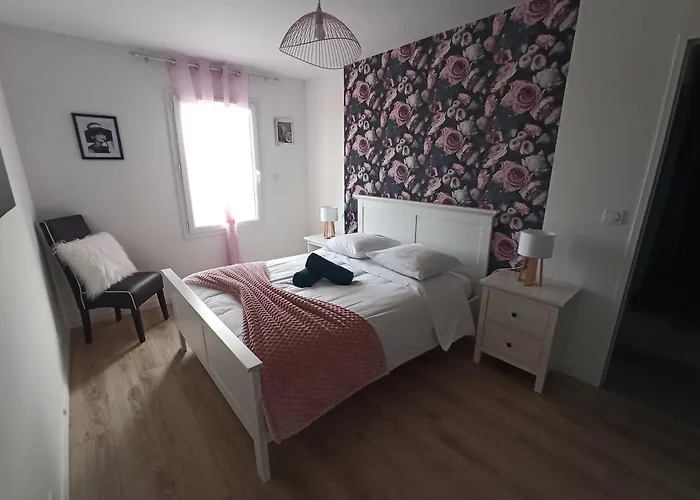 Prázdninový dům La Mome Joli A 15 Min Du Puy Dufou *