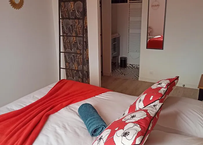 Prázdninový dům La Mome Joli A 15 Min Du Puy Dufou